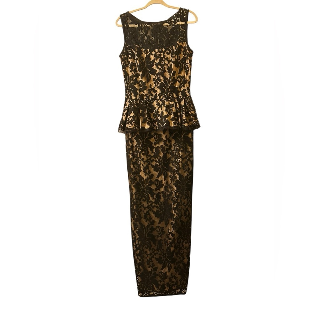 Tadashi Shoji sleeveless peplum black lace overlay/ nude satin underlay size 8